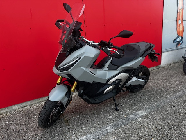 HONDA X-ADV 750 2025 - ST MAXIMIN