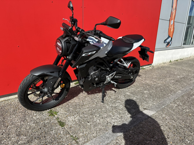 HONDA CB 125 R - ST MAXIMIN