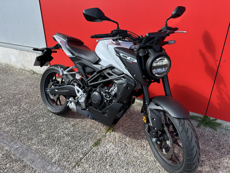 HONDA CB 125 R - ST MAXIMIN