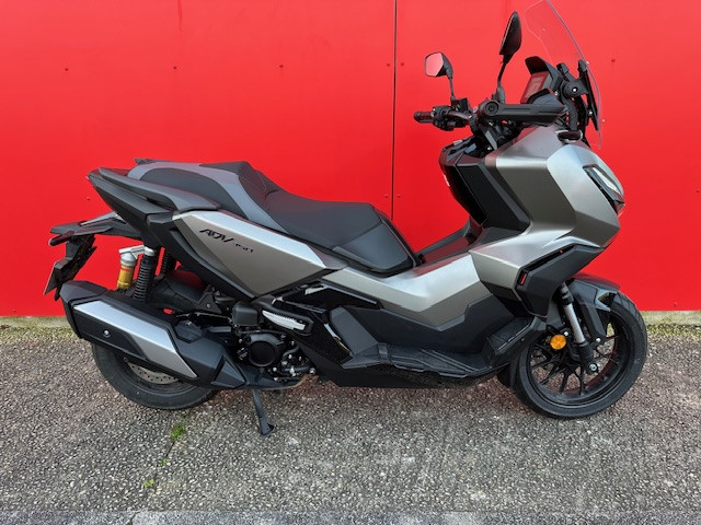 HONDA ADV 350 - ST MAXIMIN