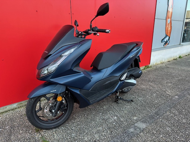 HONDA PCX 125 REDSTYLE  ST MAXIMIN 