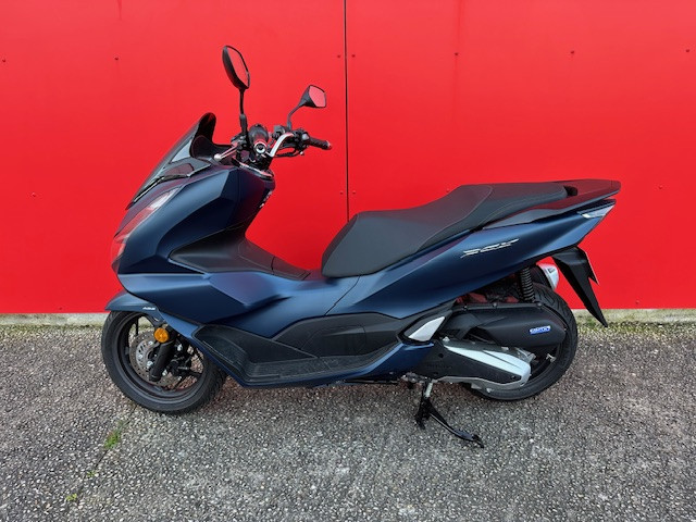 HONDA PCX 125 - ST MAXIMIN
