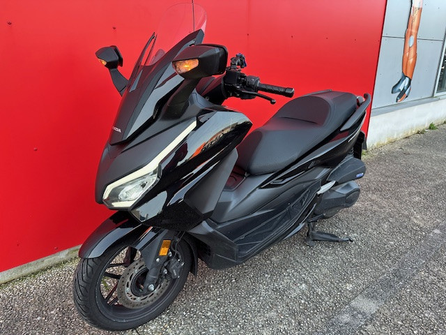 HONDA FORZA 350 - ST MAXIMIN