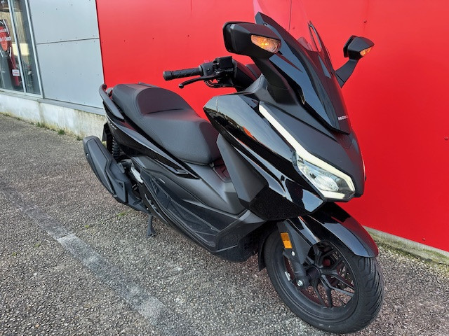 HONDA FORZA 350 - ST MAXIMIN