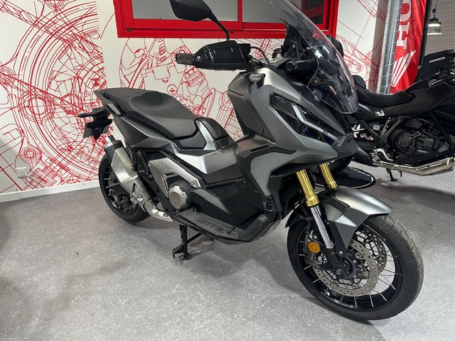 HONDA X-ADV 750 - ST MAXIMIN