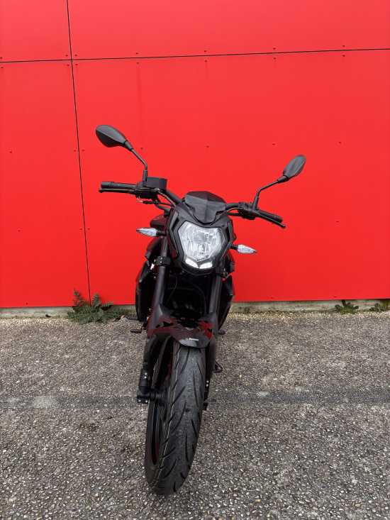 BENELLI BN 125 - ST MAXIMIN