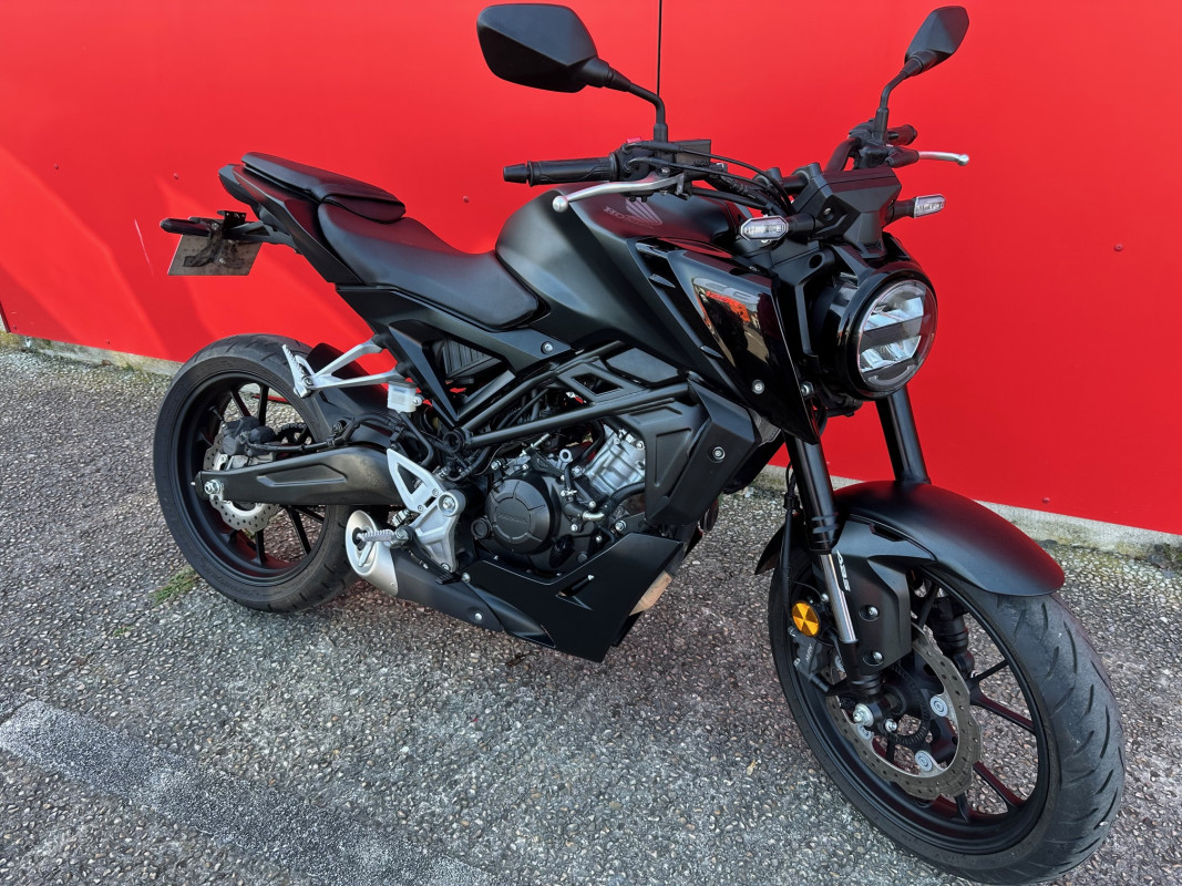 HONDA HORNET 500 ALTITUDE MOTO  SEYSSINS 